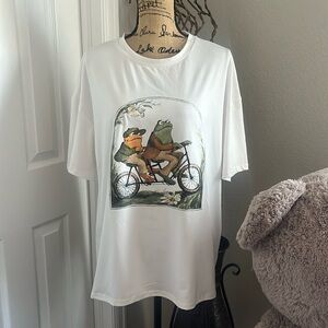 NWOT Shein Top
Size M 
Excellent condition
White 
25A